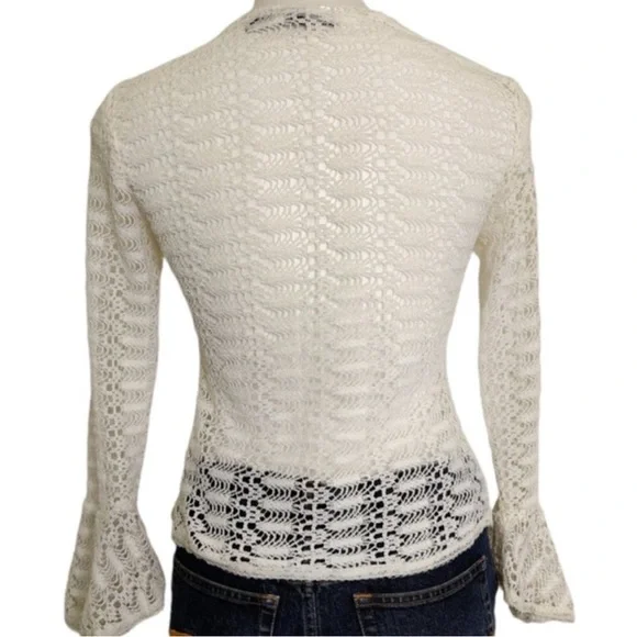 Rampage Crocheted Lace Keyhole Tie Bell Sleeve Blouse EUC sz S - Picture 3 of 14
